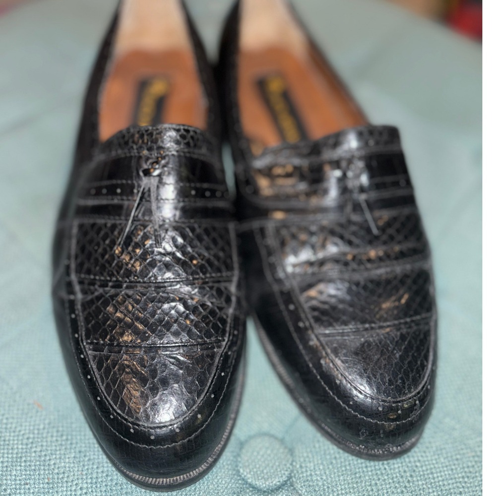 Stacy Adams Mens Black Lizard Embossed Leather Tassel Loafers Moc Toe Shoes